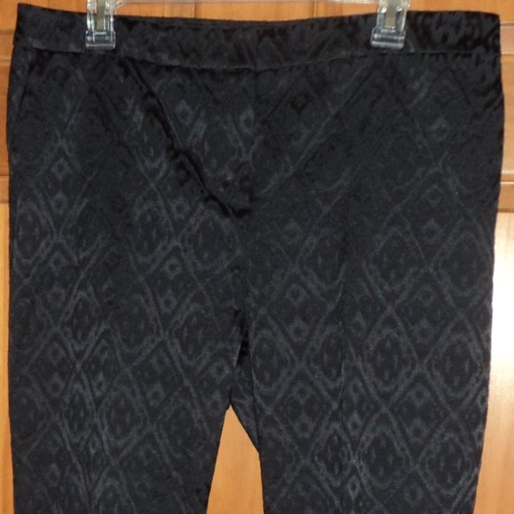 Chico's Pants - Elegant Ankle Pants Chico's Size 1.5